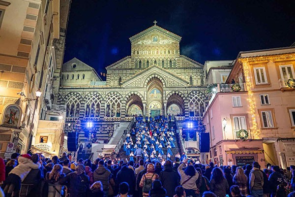 Epifania ad Amalfi: la Nuova Compagnia di Canto Popolare in concerto in  Arsenale